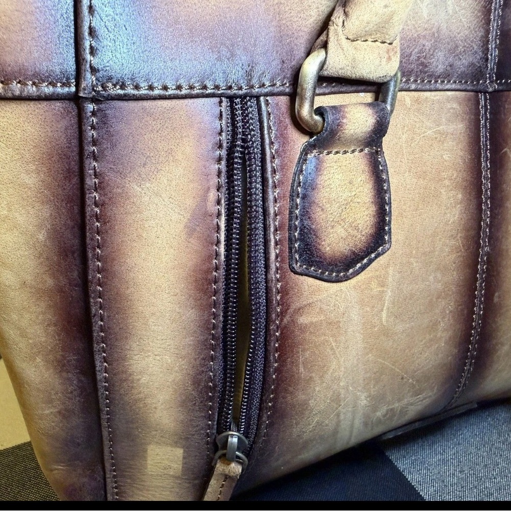 Elegant Brown and Tan Tote Bag - Picture 4 of 9